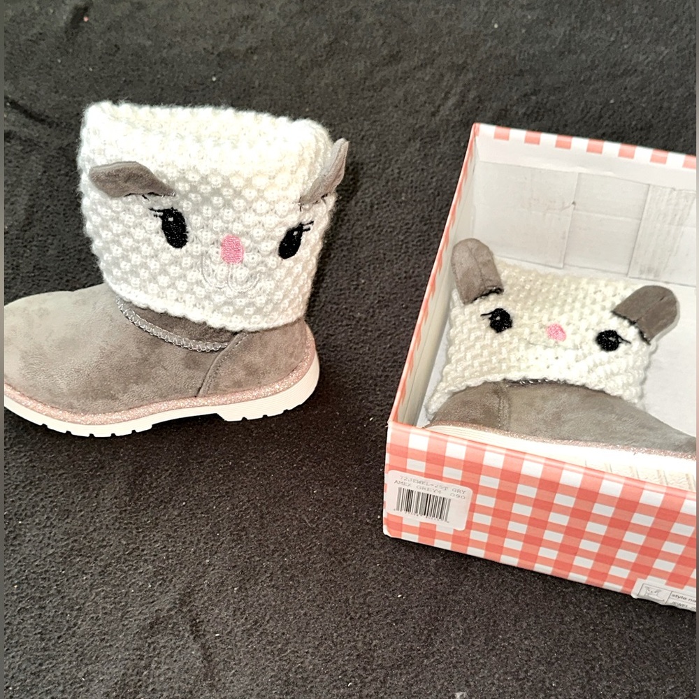 AMEX Grey Gray Jewel Bunny Rabbit Fun Shoes Boot Size 9 Kid Girl NEVER BEEN WORN